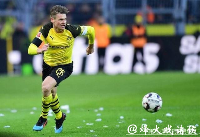 德甲-桑乔建功皮什切克门线救险 多特1-0弗赖堡