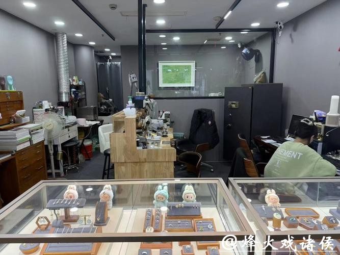 外国人到上海直奔黄金珠宝定制，有工作室一个月接待20余人